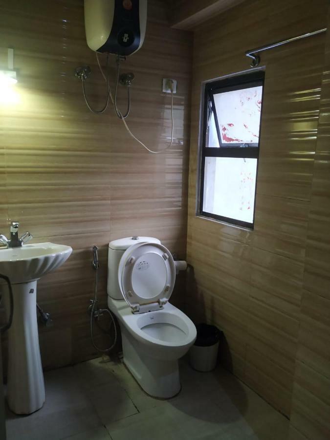 Hotel Shaurya Inn 西隆 外观 照片
